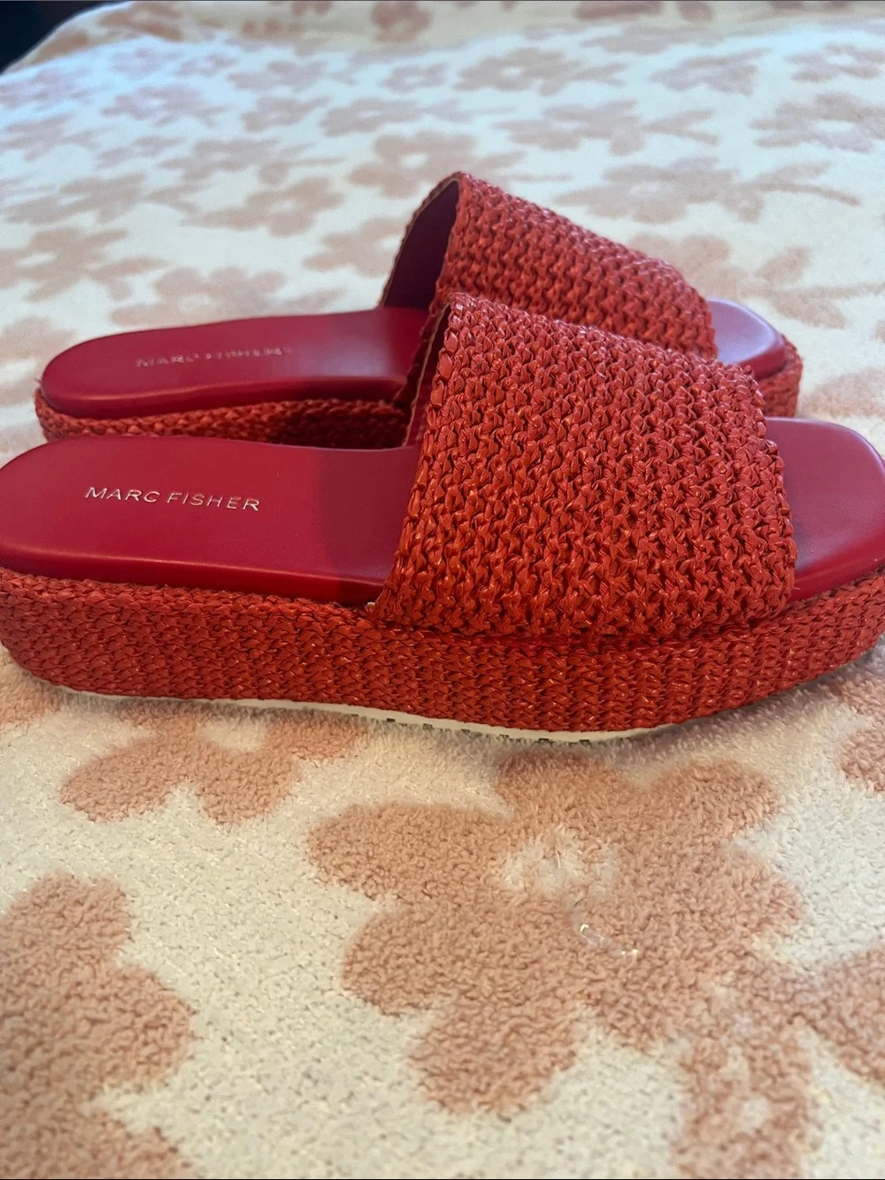 Marc Fisher Red Woven Slide Mules - Picture 2 of 4